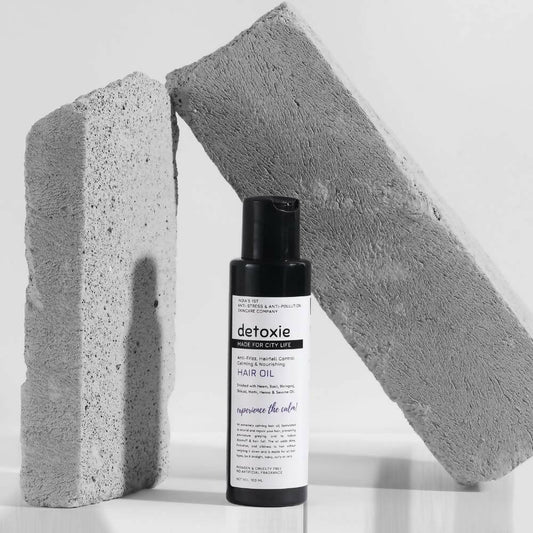 Detoxie Anti-Frizz Hairfall Control Calming & Nourishing Hair Oil - 100 ml