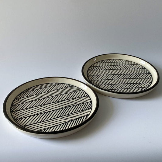 Yahaba Hand-painted Snacks Plate | Set Of 2