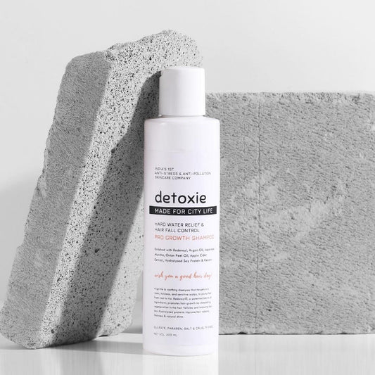 Detoxie Hard Water Relief & Hair Fall Control Pro Growth Shampoo - 200 ml
