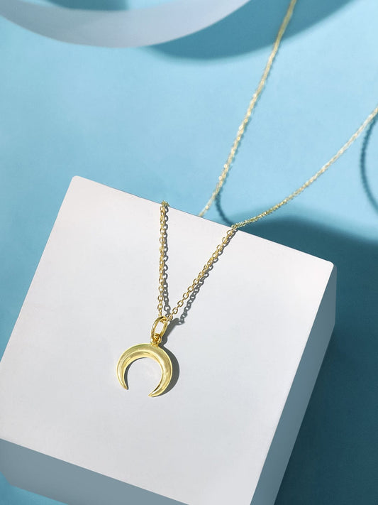 Rubans 925 Silver 18K Gold Plated Chain With Crescent Moon Pendant Necklace.