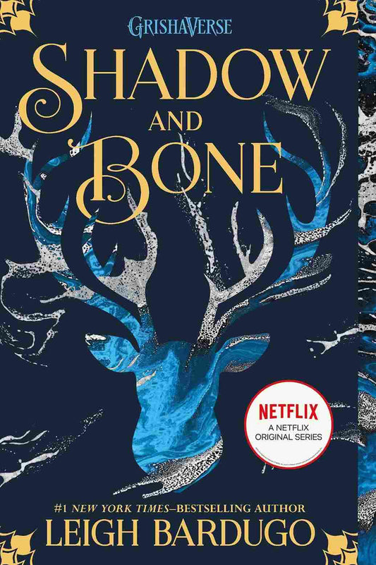 Shadow and Bone-Paperback