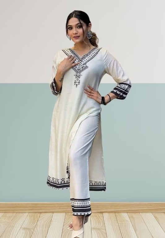 White Muslin With Digital Print Salwar Kameez