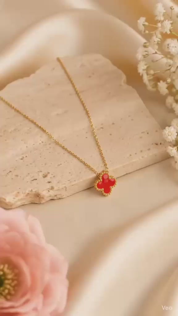 Red Clover Pendant Necklace for Women Gold Tone Elegant Floral Jewelry