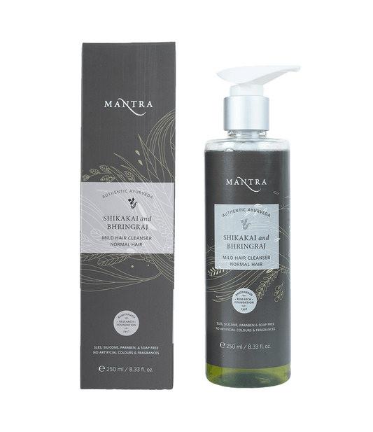 Mantra Herbal Shikakai and Bhringraj Mild Hair Cleanser For Normal Hair