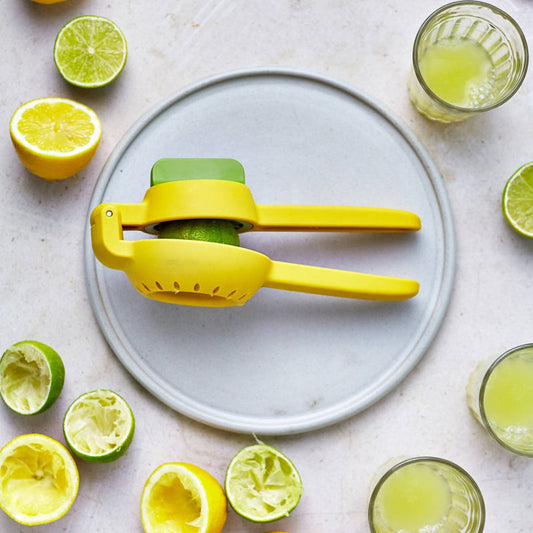 JuiceMax Yellow Dual-action Citrus Squeezer