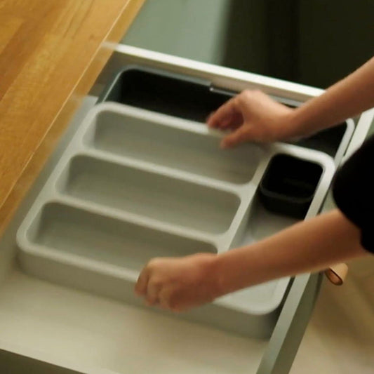 Tomas Drawer Store With Expandable Cutlery