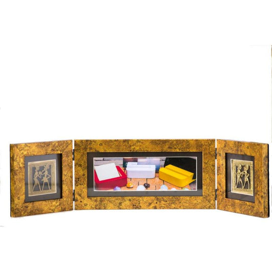 Golden Antique Design Photo Frame