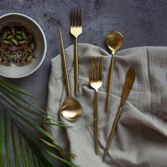 Anastaisa Matte Cutlery | Set of 5