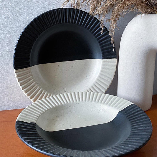 The Dual Tone Pigmented Pasta Plates