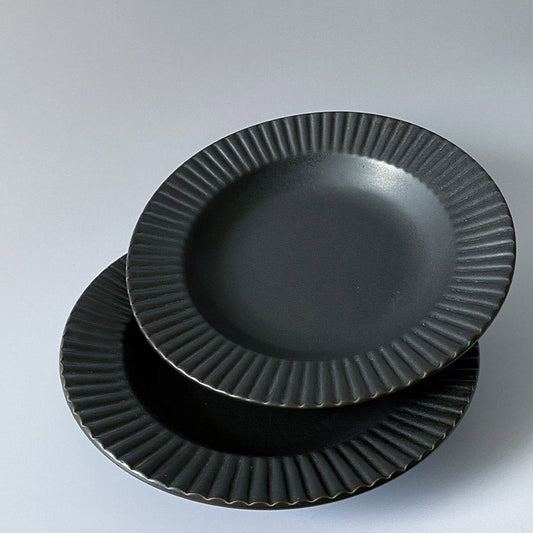 The Classic Black Pasta Plates