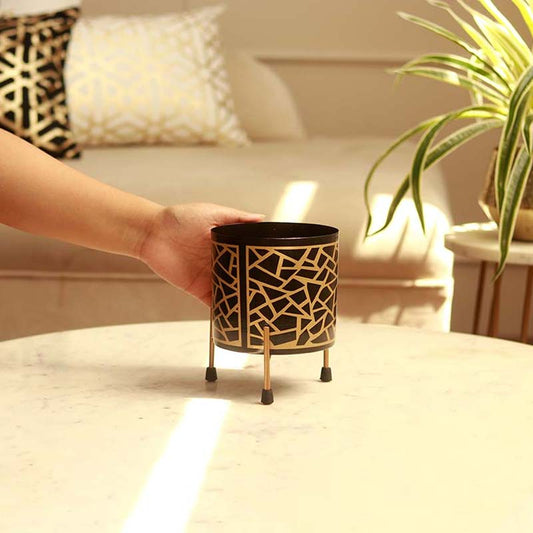 The Zure |  Metal Plant Pot with Stand