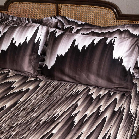 Black Dreamfall Bedding Set | King Size