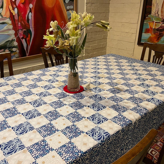 Printed Blue & White Table Cover