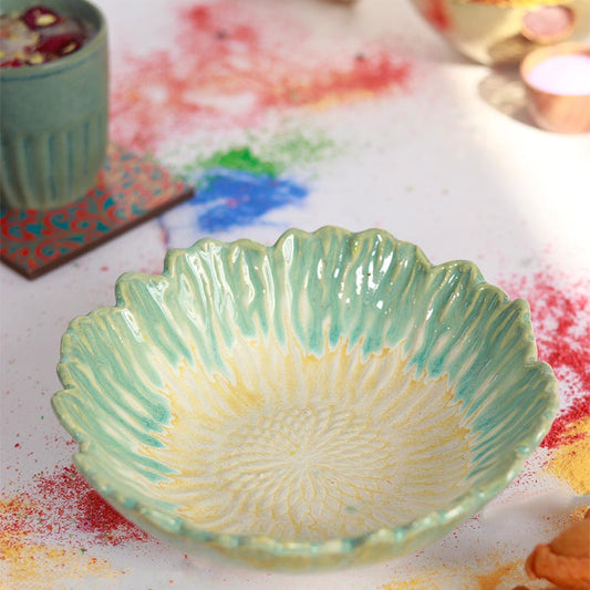 Green & White Daisy Bowls