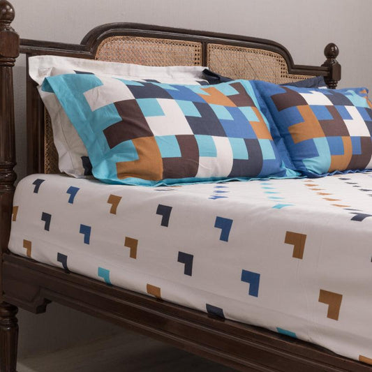 Cool White Chaukona Bedding Set | King Size